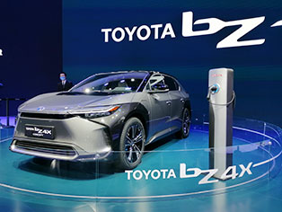 丰田全球首发纯电动概念车bZ4X CONCEPT